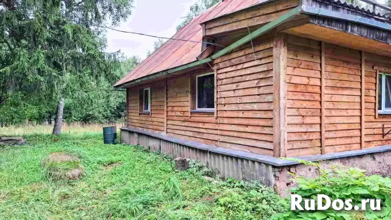 Добротный крепкий дом в лесу на хуторе изображение 4