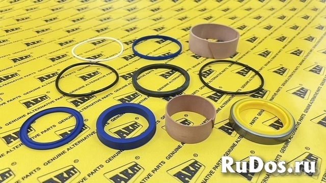 Ремкомплект гидроцилиндра подъема передней стрелы NOK 379-0117 фотка