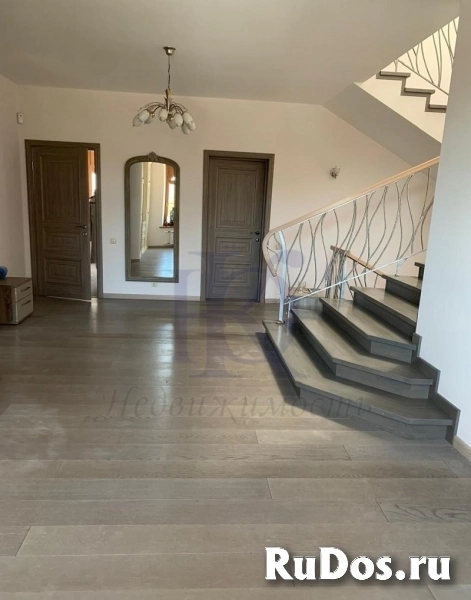 Домовладение с причалами в исторической местности в селе Верхнее Мячково. изображение 8