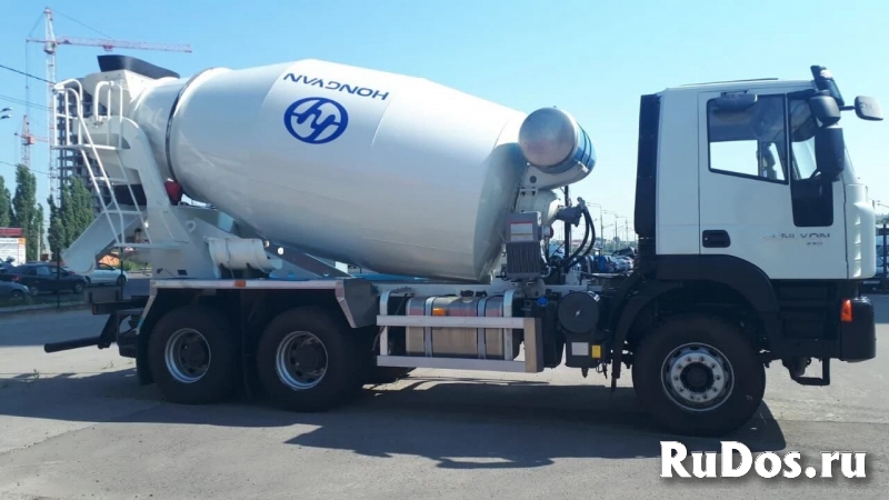 Автобетоносмеситель Hongyan SAIC-Iveco, 6х4, Euro V, объём 10 м3 изображение 5