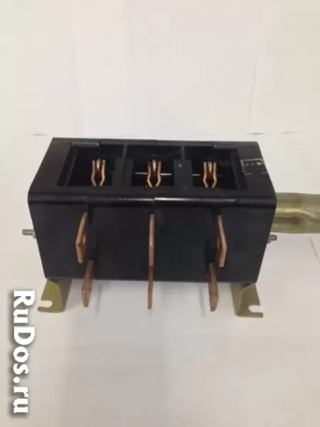 Рубильник со съёмной рукояткой вр32-31б71250 32 ухл3 100а фотка