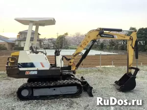 Японский мини-экскаватор YANMAR B-22 фотка