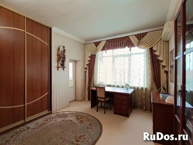 Роскошный дом с 5ю спальнями, бассейном, сауной изображение 8