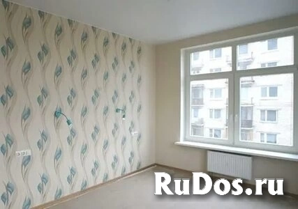 Поклейка обоев ремонт квартир изображение 5