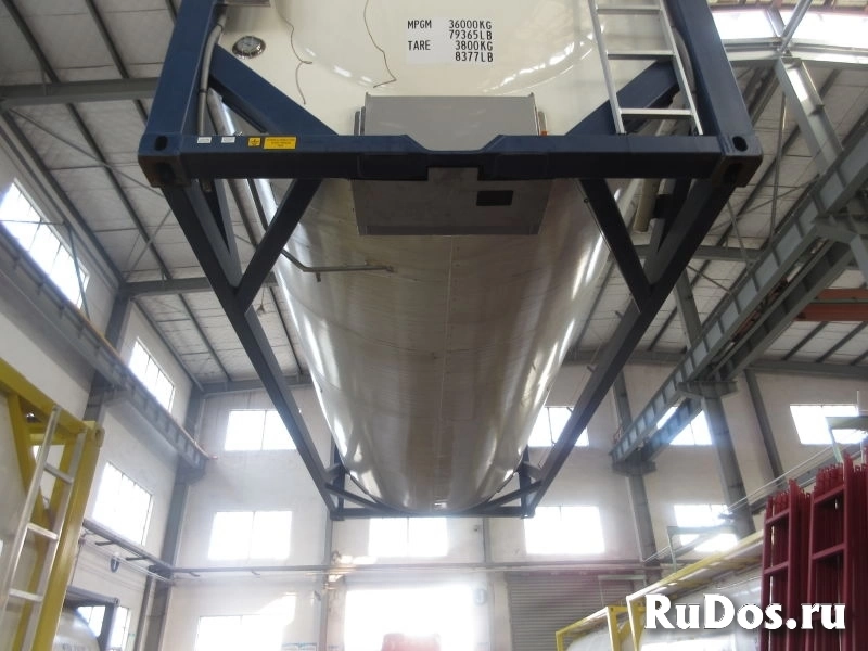 Танк-контейнер 26м3 тип Т11 с термоизоляцией и подогревом, для перевозки наливных грузов, новый. изображение 4