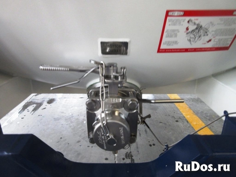 Танк-контейнер объём 26м3 тип Т12, для перевозки перекиси водорода изображение 5