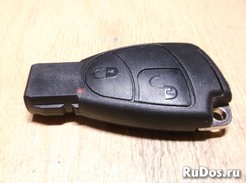 Mercedes Benz Sprinter, Vito чип ключ 2 кнопки изображение 7