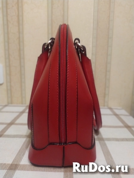 Продаю брендовую итальянскую сумку изображение 3