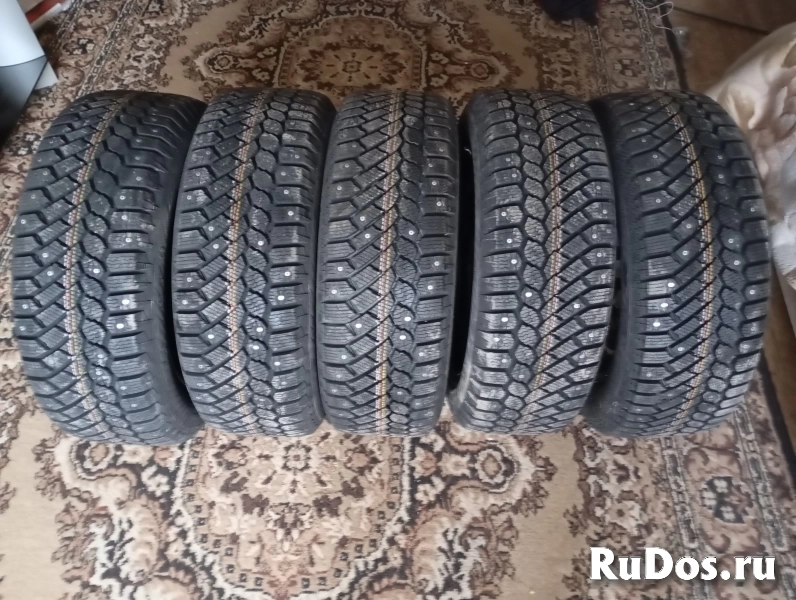 Комплект новых зимних колёс в сборе фото