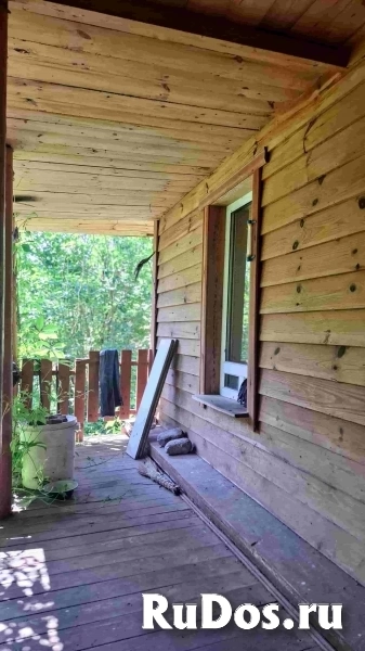 Добротный крепкий дом в лесу на хуторе изображение 6