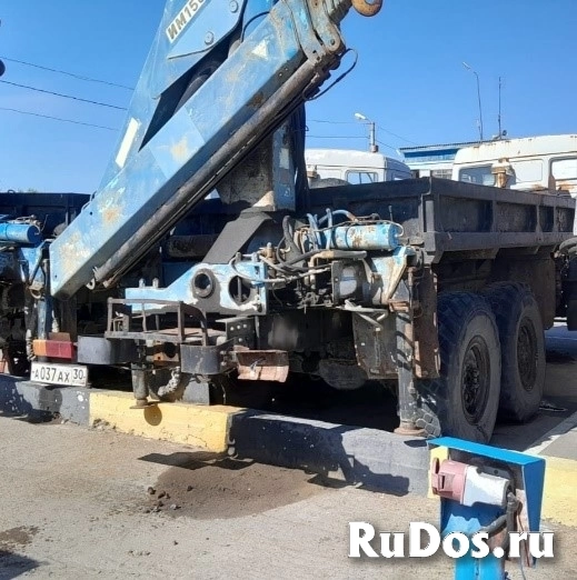 Гидроманипулятор ИМ-1502 на шасси КАМАЗ 431180 фотка