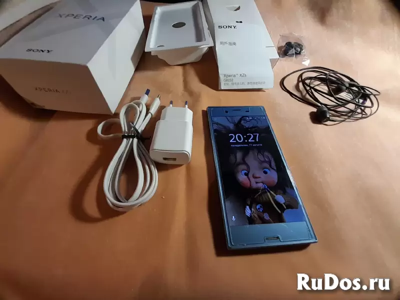 Телефон Sony XPERIA XZs G8232 изображение 11