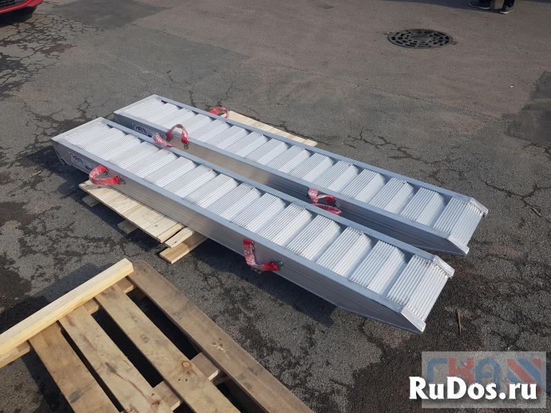 Сходни алюминиевые для заезда тяжелой техники 11000 кг/на пару фото
