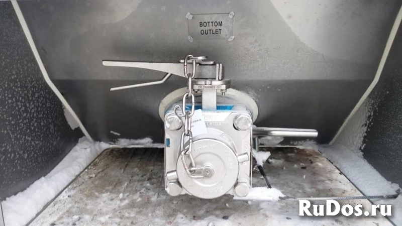 Танк-контейнер модель Т11 SWAP объём 35м3 для наливных грузов. изображение 9