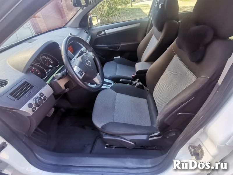 Продам Opel Astra 1.8 AT, 2014 г\в изображение 4