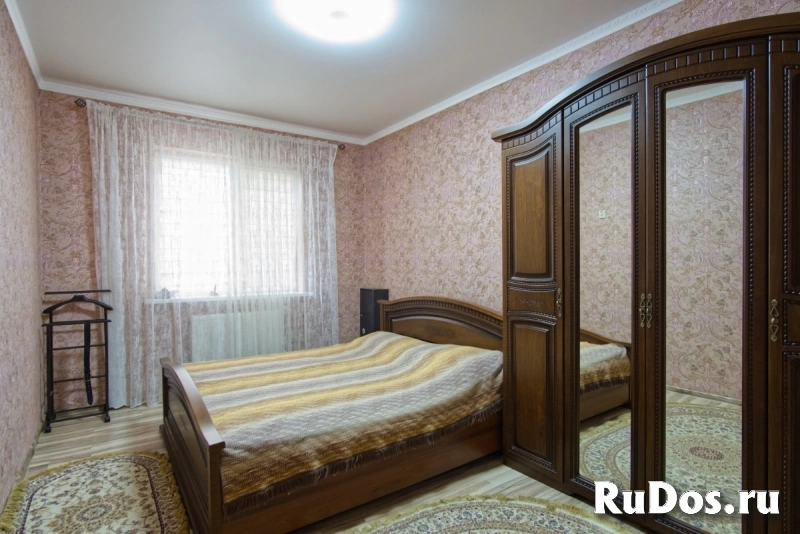 Просторный дом с четырьмя комнатами в развитом районе Краснодара фотка