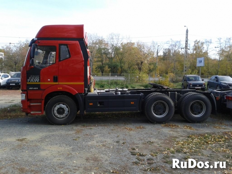 Седельный тягач FAW CA4250 J6P 6х4 Euro V изображение 3