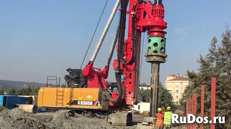 Запчасти гусеничного хода буровых установок фото