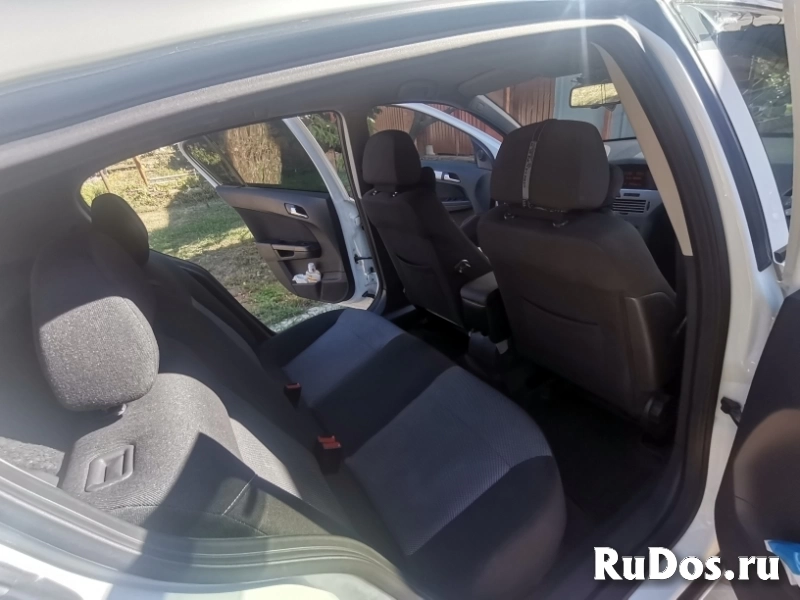 Продам Opel Astra 1.8 AT, 2014 г\в изображение 3
