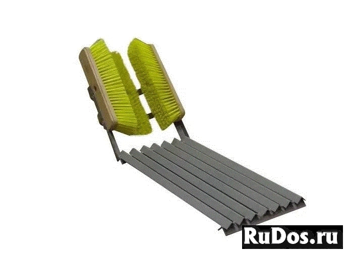 Щетка уличная для обуви с платформой фото