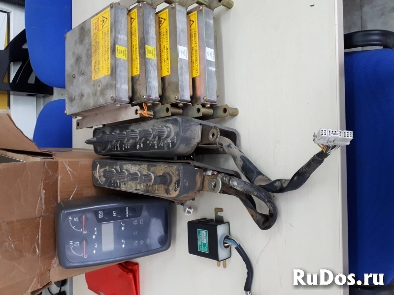 Блок переключателей 4454518 фотка