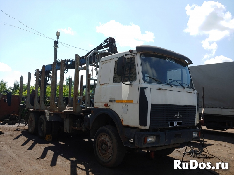 Лесовоз МАЗ 6303А8 1328 с гидроманипулятором изображение 5