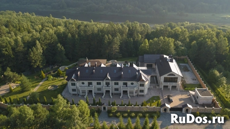 Резиденция на берегу реки Угра фото