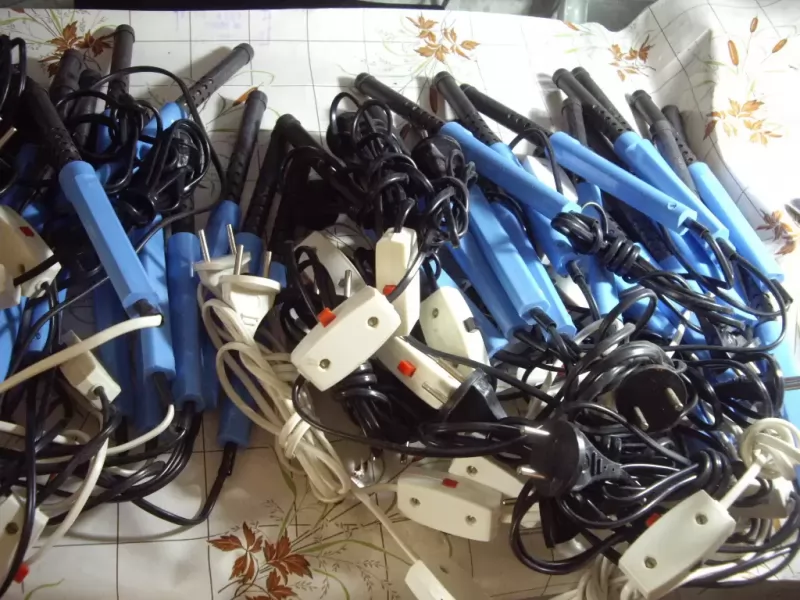 Новые низковольтные паяльники с выключателем фотка