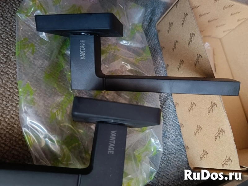 Комплекты ручек для межкомнатных дверей изображение 7