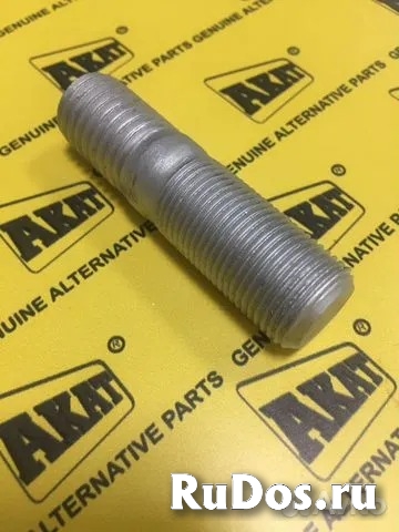 Шпилька крепления колес Carraro 123563 фото