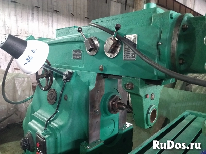 Продам станок 6М83Ш фрезерный консольный широкоуниверсальный изображение 3