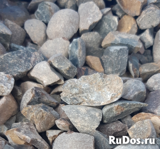 Гравий щебень гравийный с доставкой изображение 3