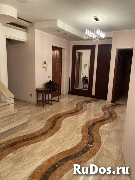 Продам 5 комнатную квартиру 243 м2 изображение 7