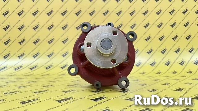 Водяной насос  DEUTZ 02937441 фотка