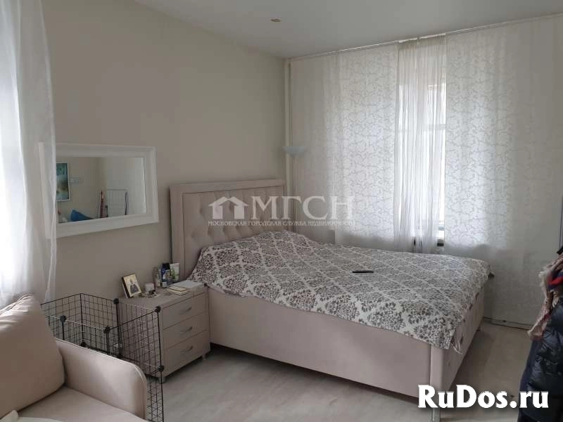 Продам 2 комнатную квартиру 55.4 м2 изображение 3