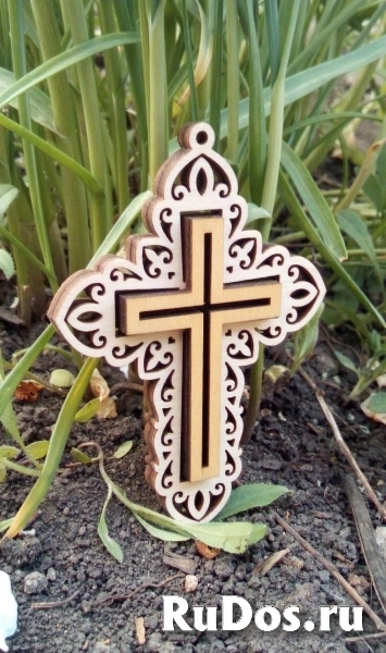 Крест на присоске в машину изображение 3