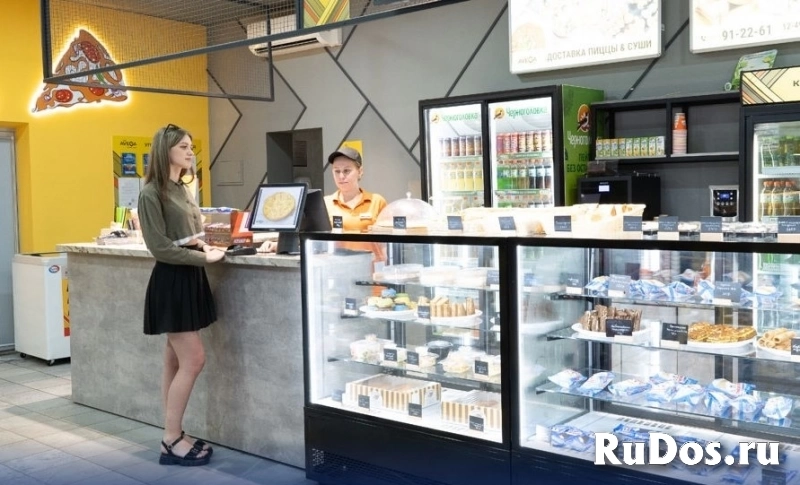 Продавец фото