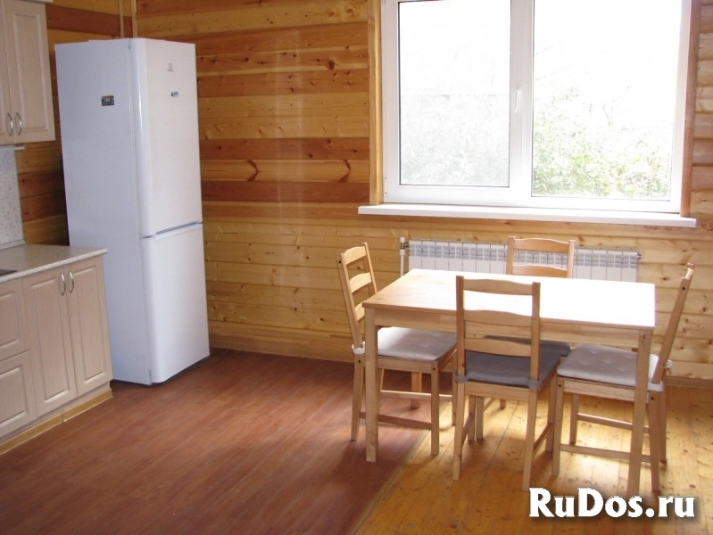 На длительный срок сдается 2-х эт деревянный дом 112 м2 изображение 4