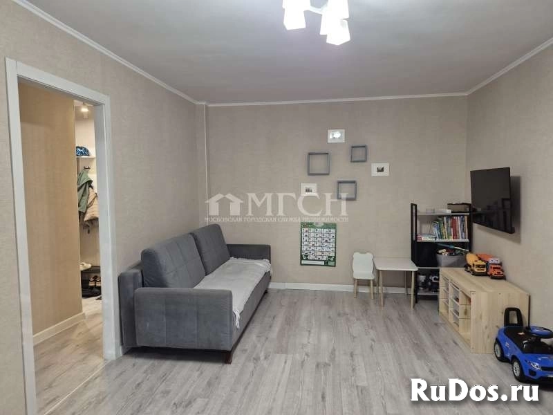 Продам 2 комнатную квартиру 44.3 м2 изображение 5
