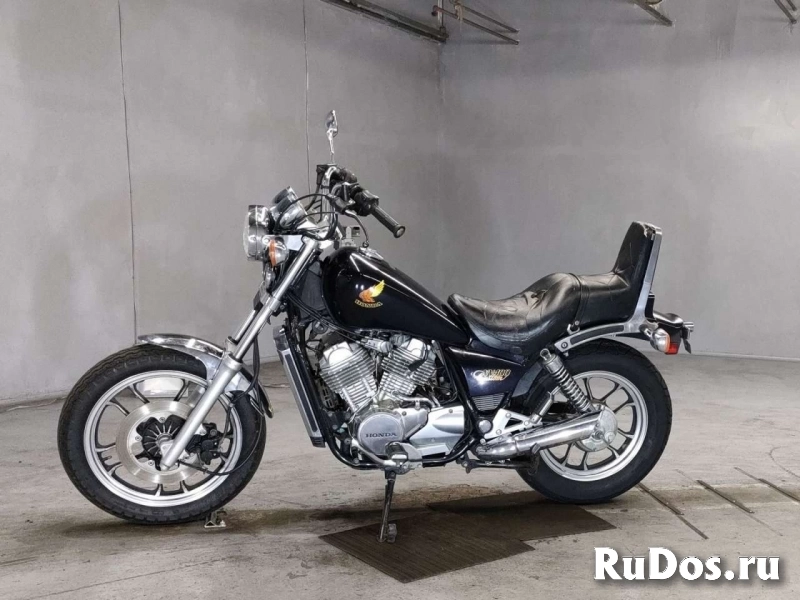 Мотоцикл дорожный Honda NV400 Custom рама NC12 фото