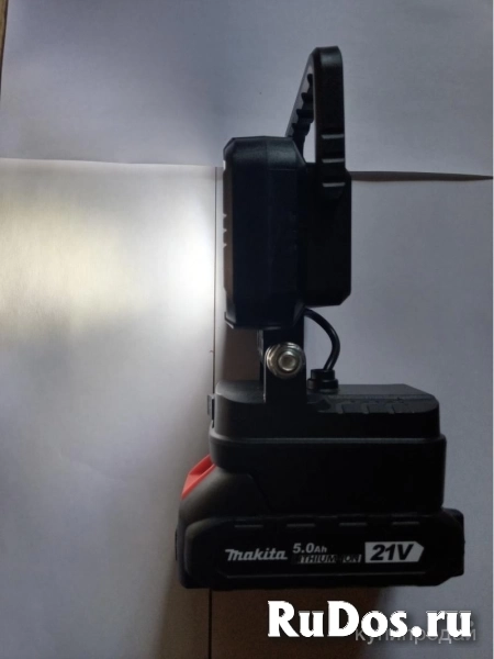 Фонарь светодиодный, мощный, с раздачей через 2 USB фотка