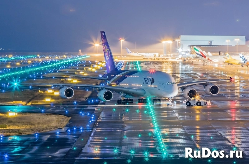 Разнорабочий в аэропорт фото