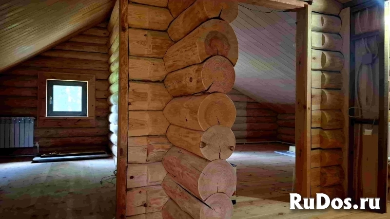 Бревенчатый дом с баней у лесного озера изображение 6