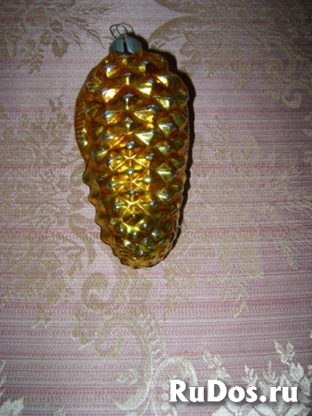 Ёлочная игрушка Шишка. СССР. фотка