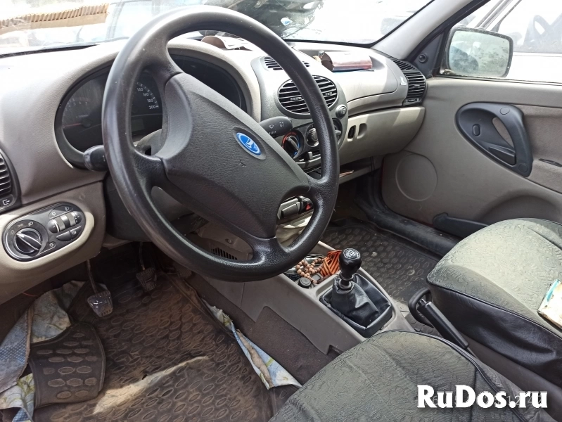 Авто дня Lada Kalina универсал 2010 г.в. изображение 4