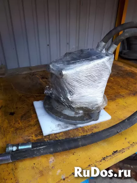 Вал гидромотора поворота Hitachi 0365404 изображение 3