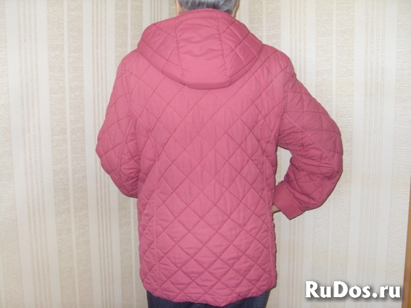 Куртка женская демисезонная 60 размера. изображение 3