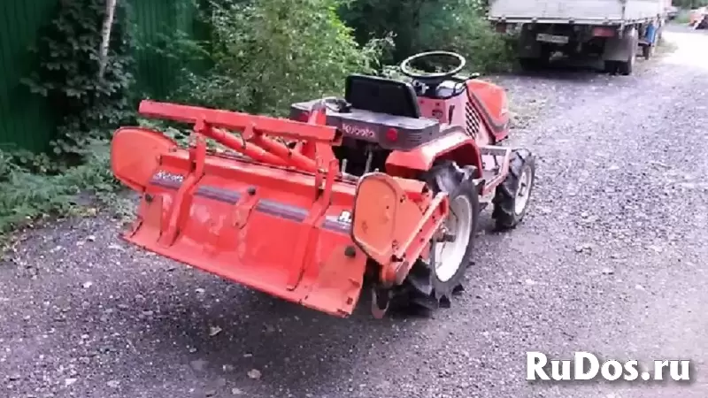 Японский мини-трактор KUBOTA-13 фотка