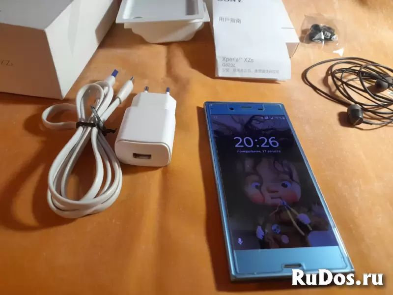 Телефон Sony XPERIA XZs G8232 изображение 5