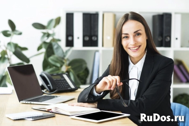 Менеджер по работе с премиальными клиентами фото